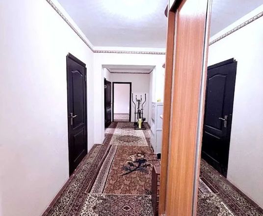 Сотувда 3 хонали квартира, 90 м²