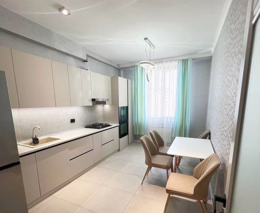 Сотувда 3 хонали квартира, 95 м²
