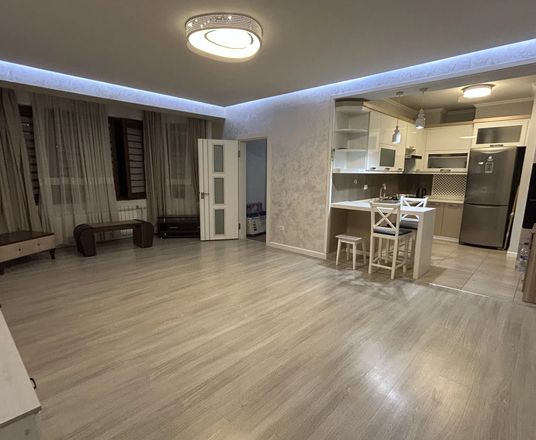 Сотувда 4 хонали квартира, 101 м²