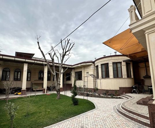 Сотувда уй, 750 м², 2 қаватли, 6,5 сот.