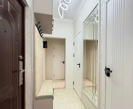 Сотувда 3 хонали квартира, 44 м²