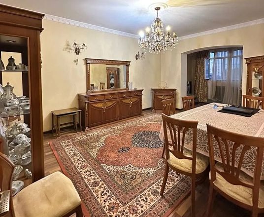 В продаже 5-комн. квартира, 116 м²