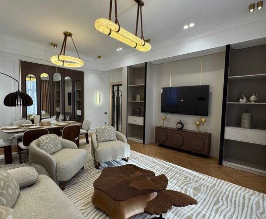 Сотувда 6+ хонали квартира, 224 м²