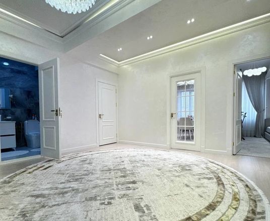 Сотувда 3 хонали квартира, 96 м²
