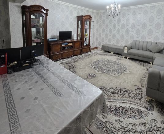 Сотувда 3 хонали квартира, 72 м²