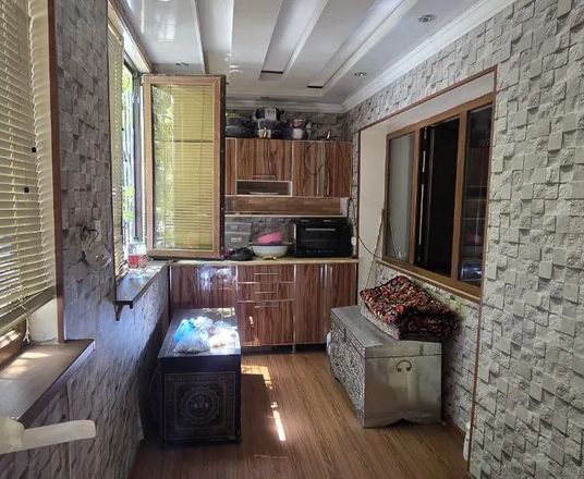 Сотувда 3 хонали квартира, 80 м²