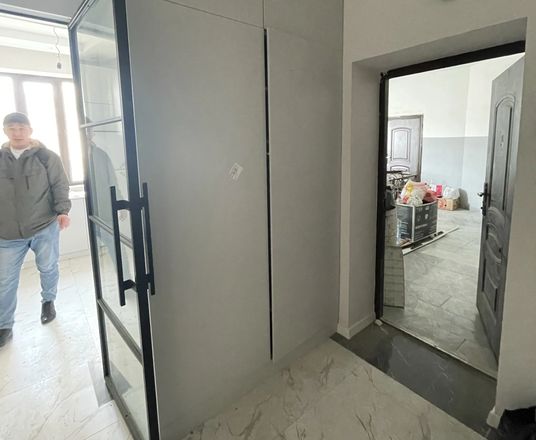 Сотувда 2 хонали квартира, 60 м²