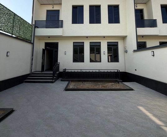 В продаже дом, 400 м², 3 этажа, 4 сот.