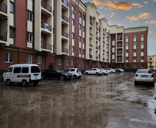 Сотувда 4 хонали квартира, 166 м²