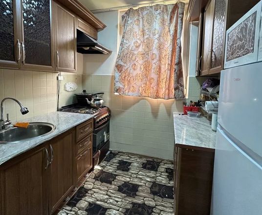 Сотувда 3 хонали квартира, 58 м²