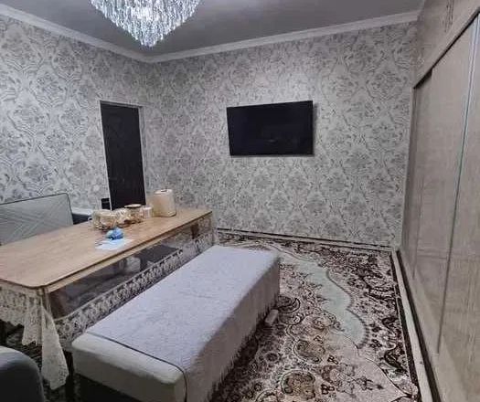 Сотувда 1 хонали квартира, 42 м²