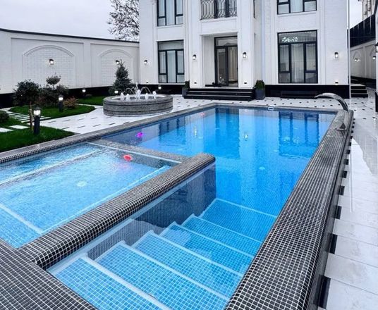 Сотувда уй, 450 м², 3 қаватли, 6 сот.