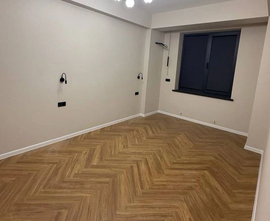 Сотувда 3 хонали квартира, 65 м²