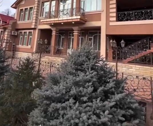 В продаже дом, 500 м², 2 этажа, 40 сот.