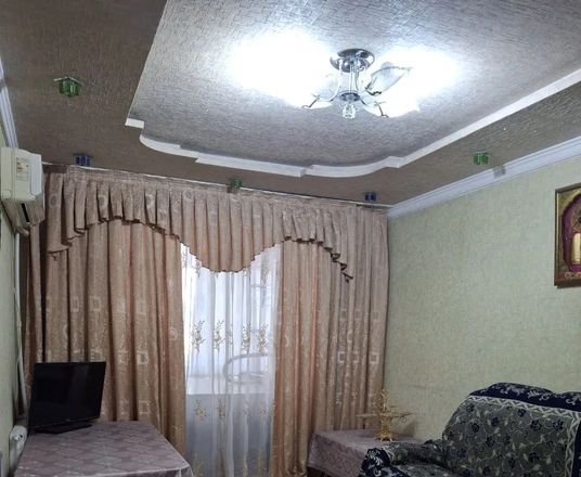 Сотувда 3 хонали квартира, 70 м²