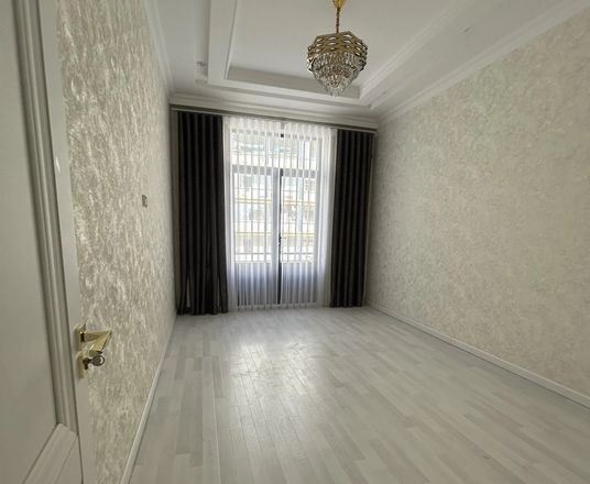 Сотувда 3 хонали квартира, 94 м²