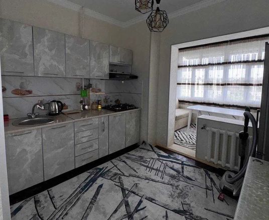 Сотувда 2 хонали квартира, 60 м²