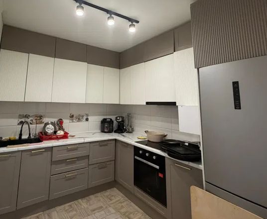 Сотувда 6+ хонали квартира, 200 м²