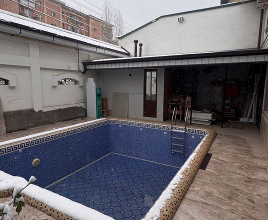 Сотувда уй, 400 м², 2 қаватли, 5 сот.