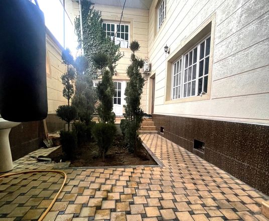 В продаже дом, 300 м², 2 этажа, 2 сот.