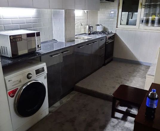 Сотувда 3 хонали квартира, 70 м²