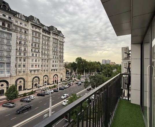 Сотувда 3 хонали квартира, 70 м²