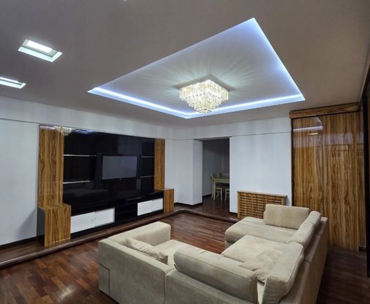 Сотувда 4 хонали квартира, 90 м²