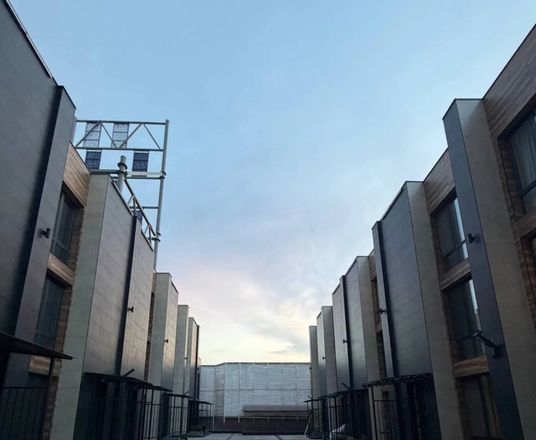 В продаже дом, 237 м², 3 этажа, 0,75 сот.