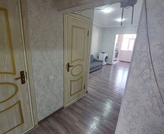 Сотувда 3 хонали квартира, 80 м²