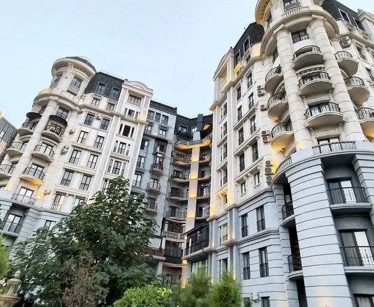 Сотувда 3 хонали квартира, 110 м²
