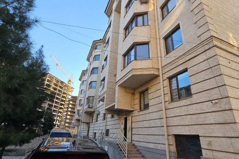 Сотувда 2 хонали квартира, 51 м²