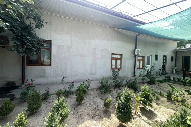 Ҳовли уй, 1300 м², 1 қават, 13 сот.