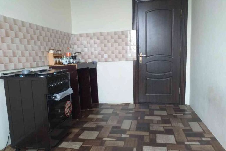 3-комн. квартира, 77 м², 1/5 этаж