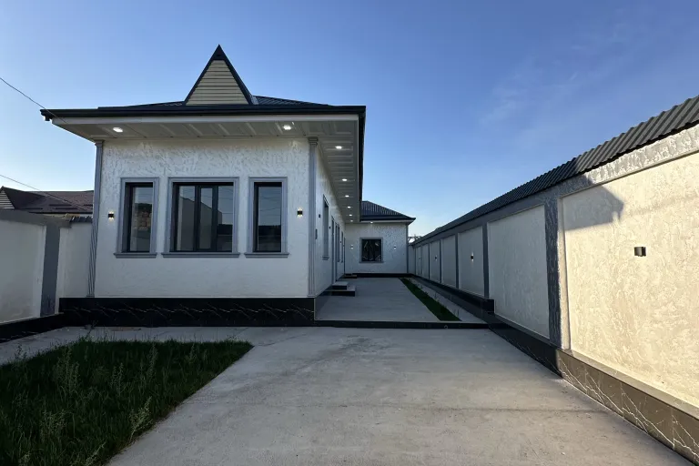 В продаже дом, 330 м², 1 этаж, 3,3 га