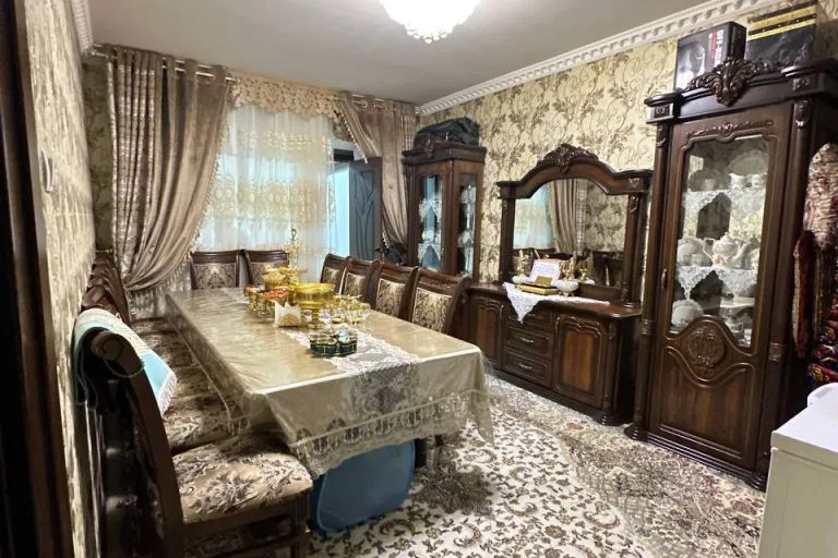 Сотувда 4 хонали квартира, 73 м²