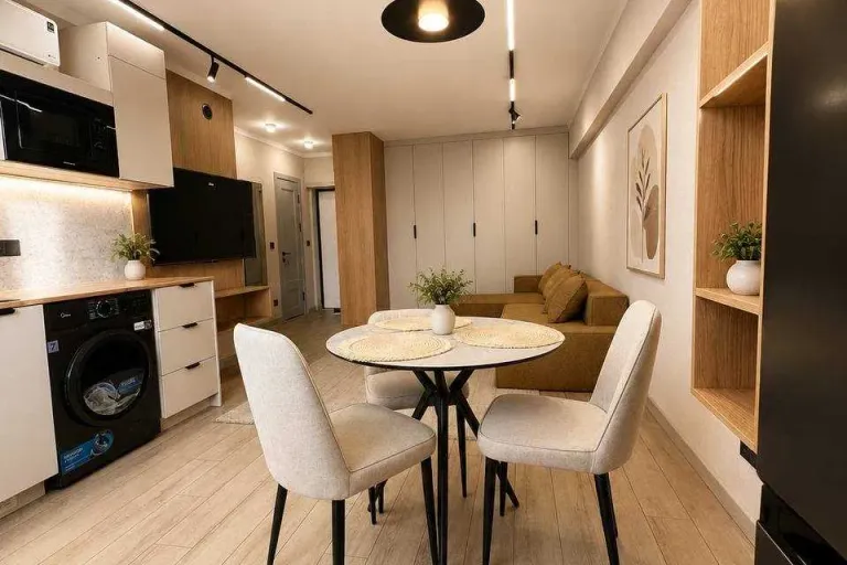 Сотувда 4 хонали квартира, 37 м²