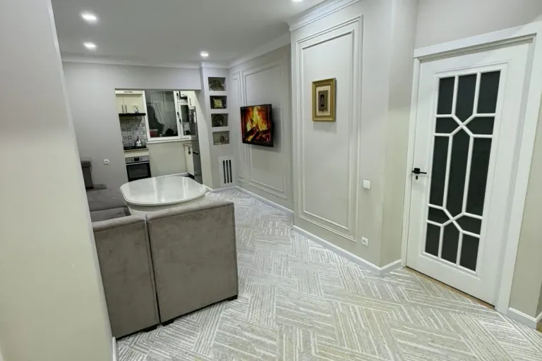 Сотувда 4 хонали квартира, 97 м²