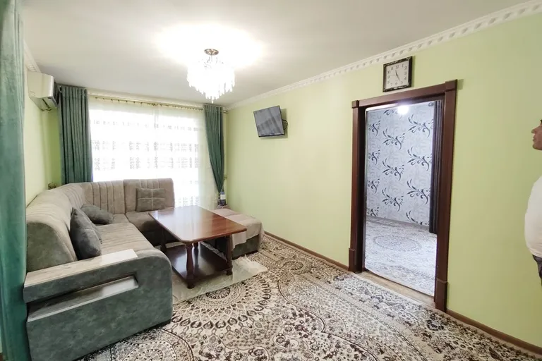 Сотувда 3 хонали квартира, 55 м²