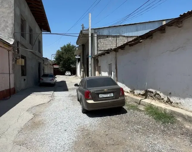 Сотувда уй, 350 м², 1 қаватли, 3,5 сот.