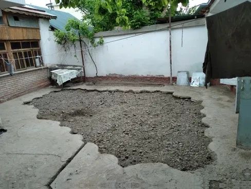 Ҳовли уй, 300 м², 1 қават, 3 сот.