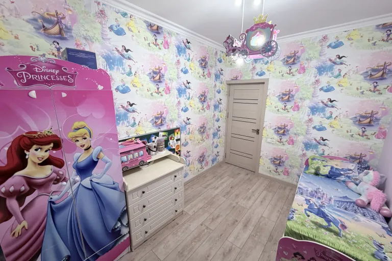 Сотувда 4 хонали квартира, 81.82 м²