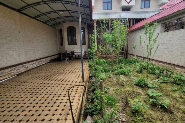 Сотувда уй, 200 м², 2 қаватли, 2 сот.