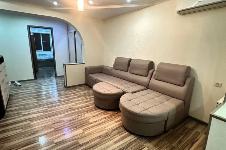 В продаже 2-комн. квартира, 55 м²