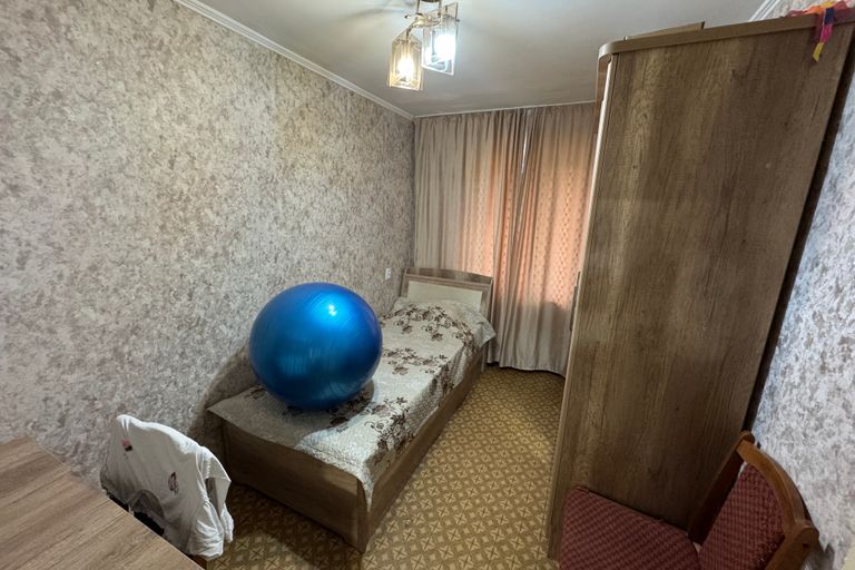 3-комн. квартира, 64 м², 4/4 этаж