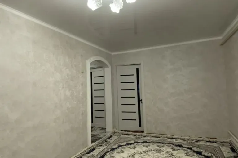 Сотувда 3 хонали квартира, 71 м²