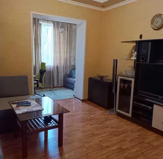 В продаже 2-комн. квартира, 56 м²