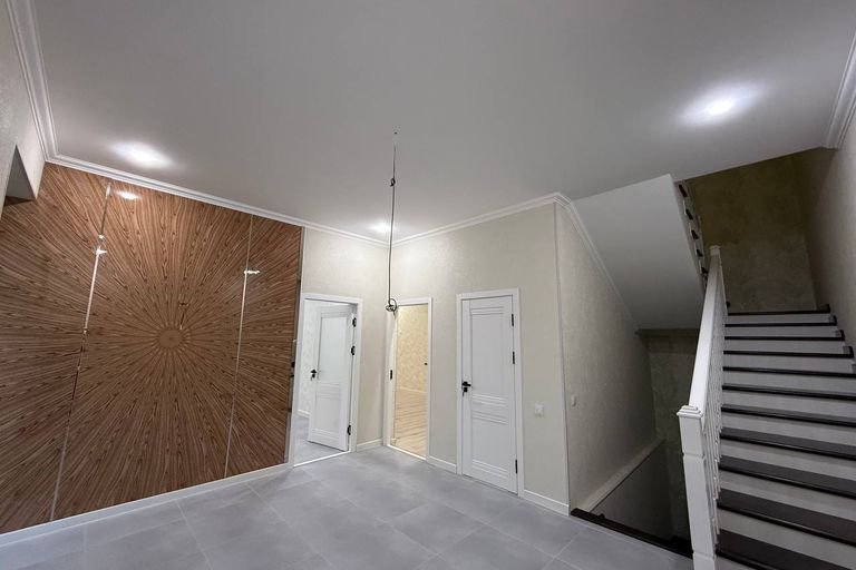 4-комн. квартира, 300 м², 3/3 этаж