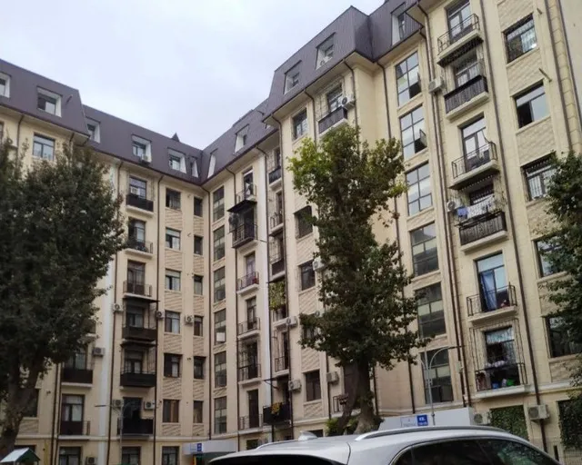 Сотувда 4 хонали квартира, 80 м²