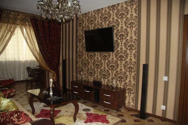 Сотувда 2 хонали квартира, 60 м²