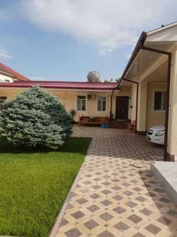В продаже дом, 350 м², 1 этаж, 8 сот.
